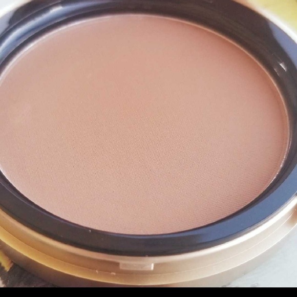 Too Faced Chocolate Soleil Med/Deep Bronzer - Picture 6 of 8